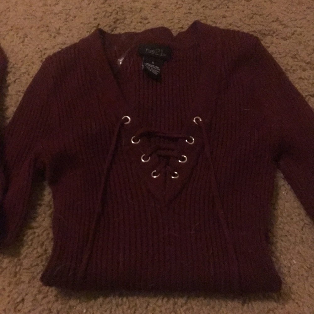 Long burgundy sweater shirt